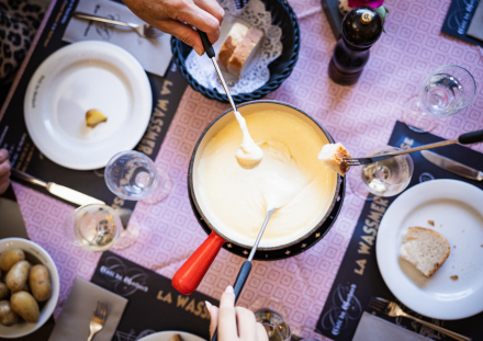 Restaurant L'Alpage Charmey · Hôtel Cailler